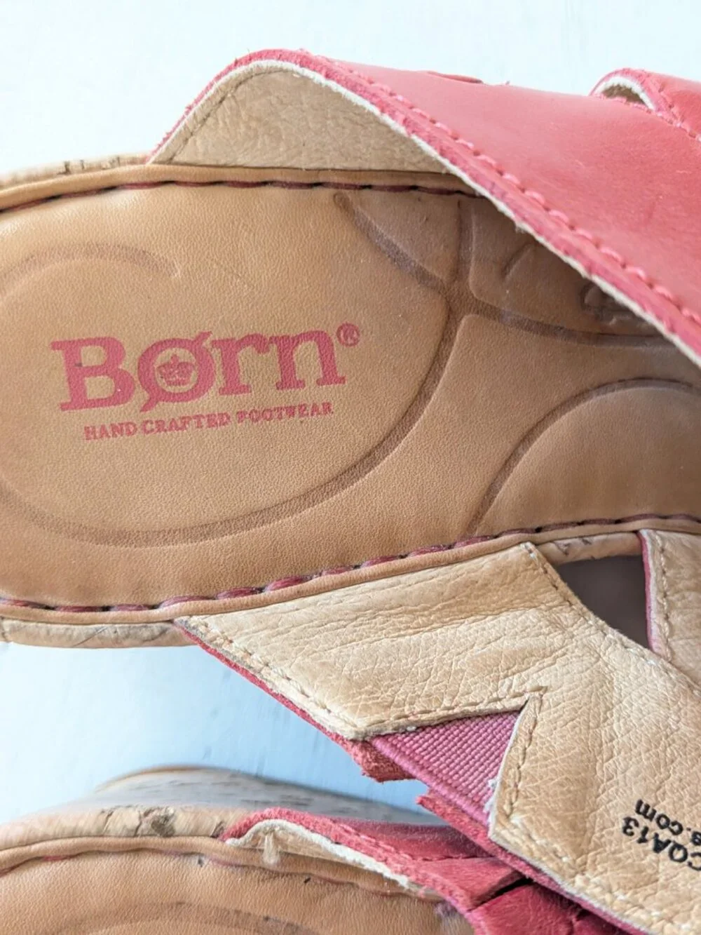 Born KAPITI Leather Cork Wedge Platform Sandal Size 8 Berry Red